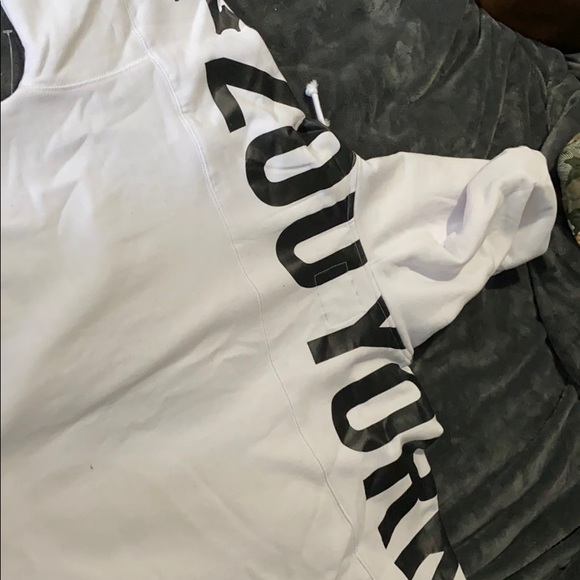 Sweater - Picture 2 of 3